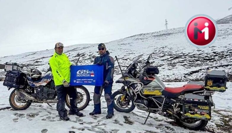 Rial Hamzah dan Adet Vriono berhasil mencatatkan pencapaian penting dengan mencapai Everest Base Camp North Face Tibet